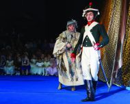 Сцены из спектакля «Сказка о том, как солдат Иван с войны шел»